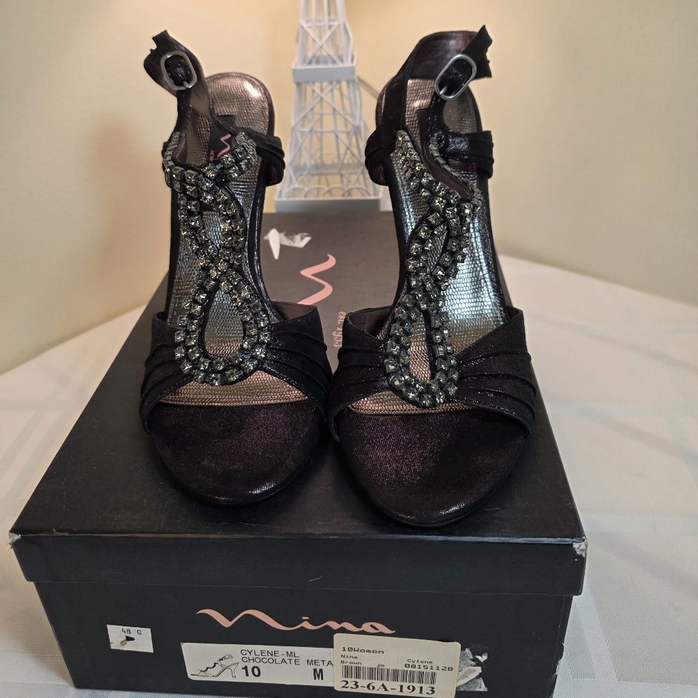 Nina Women's Cylene Metallic Chocolate Brown Heels. SZ 10. NIB.